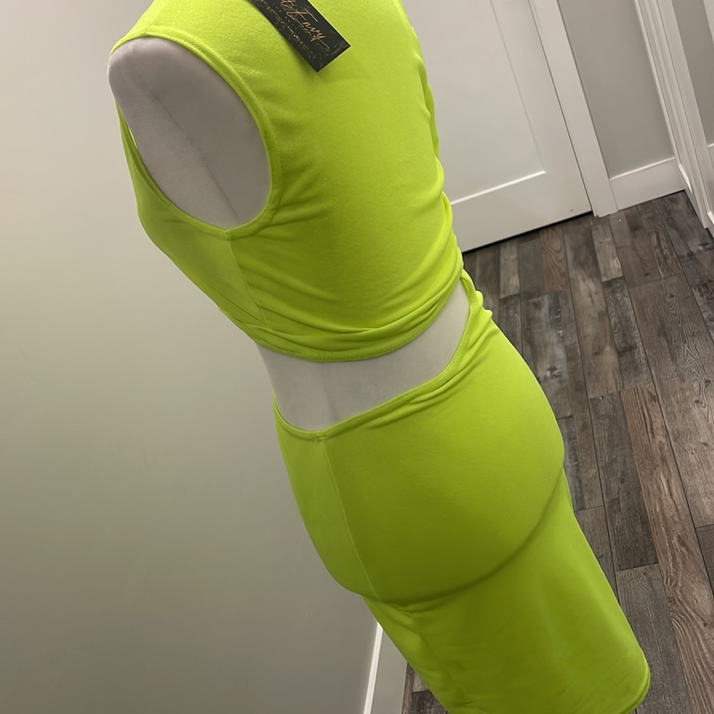 Neon dress - Picture 4 of 6